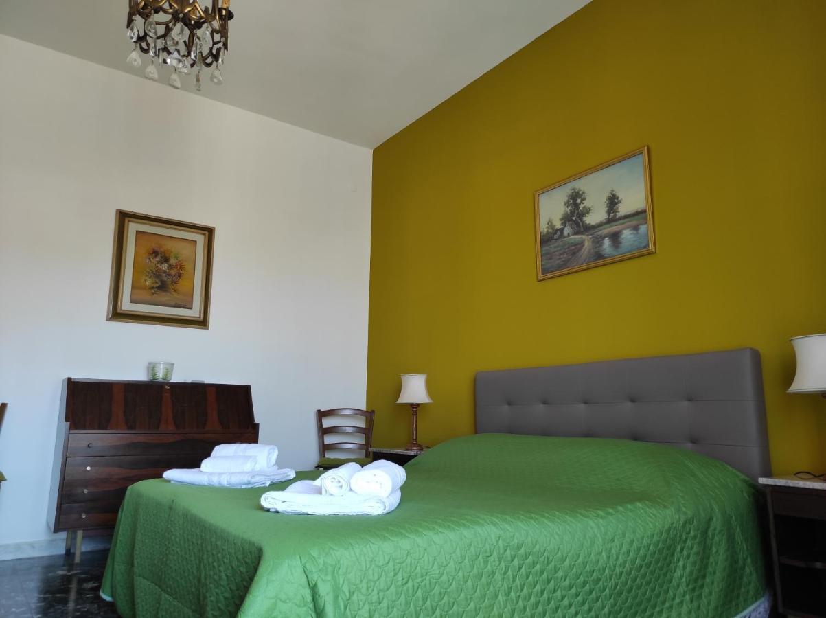 Apartamento La colonna Holiday house Lecce Exterior foto